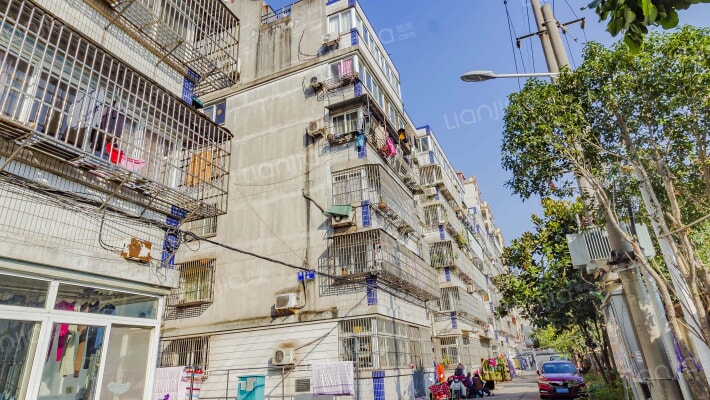 港龙小区外景图