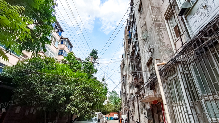 印刷厂街外景图