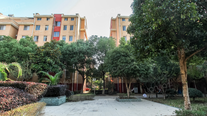 湖沁花园东区外景图