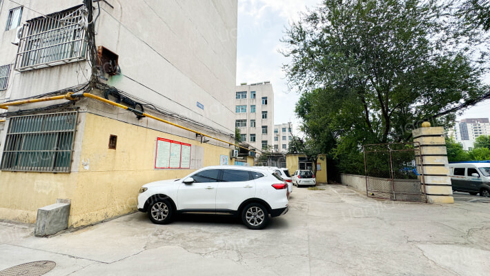 国土资源局南院宿舍楼外景图