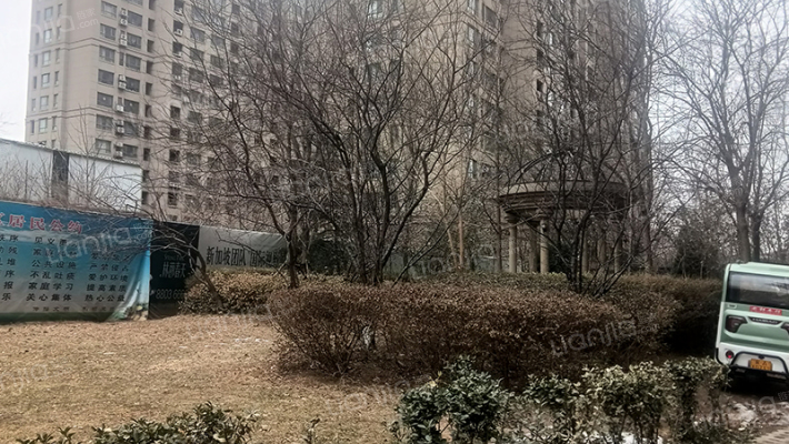 广厦学府外景图