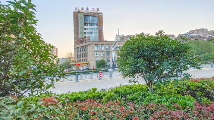 金丰大厦外景图