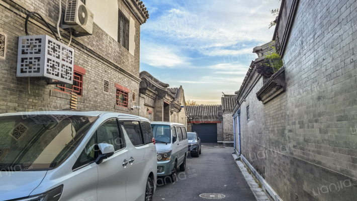 普渡寺西巷外景图