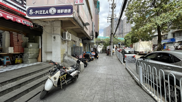 常立花园外景图