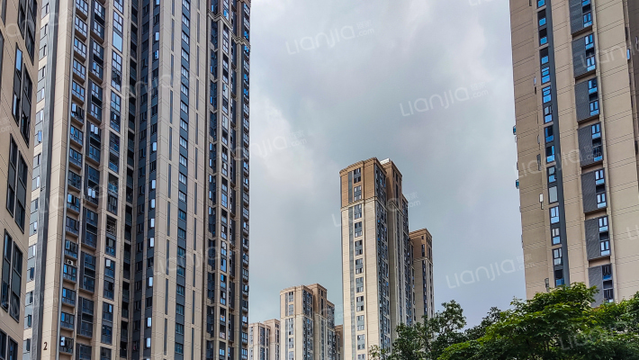 会展嘉园伍区外景图