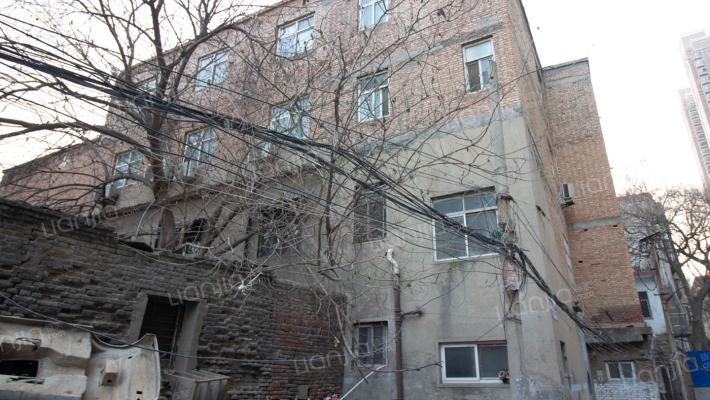 华山路103号院外景图