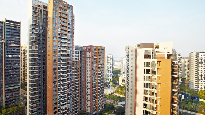 阳光海滨花园外景图