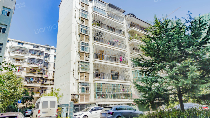 江景花园外景图