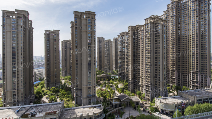 蓝鼎星河府外景图