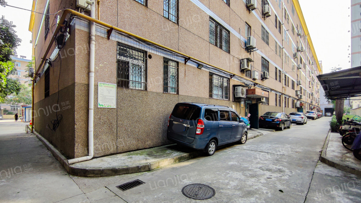 市容园林局小区外景图