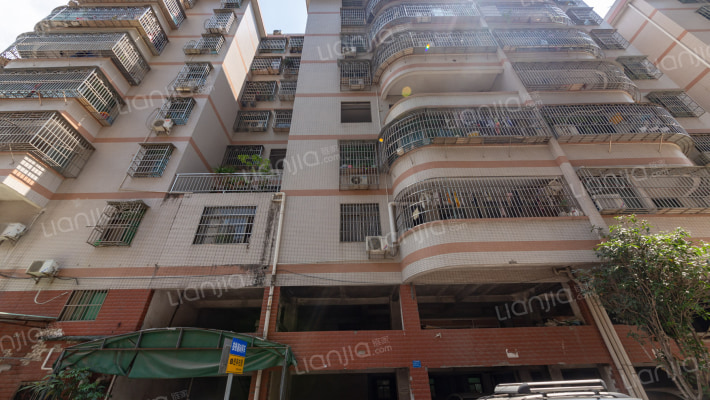 群富花园外景图