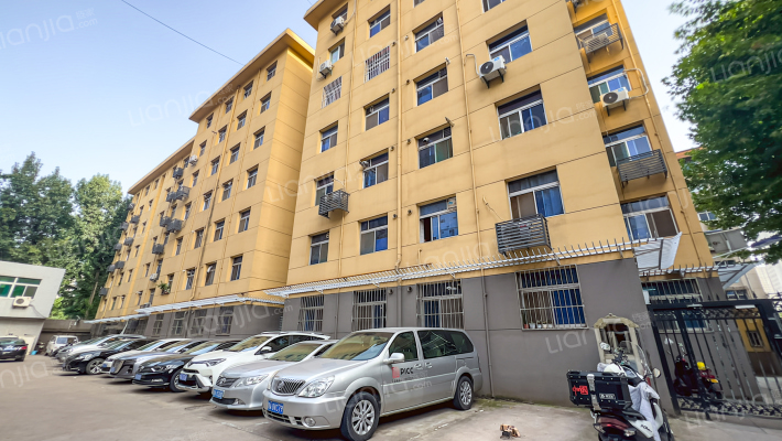 中国人寿西安分公司灞桥支公司家属院外景图