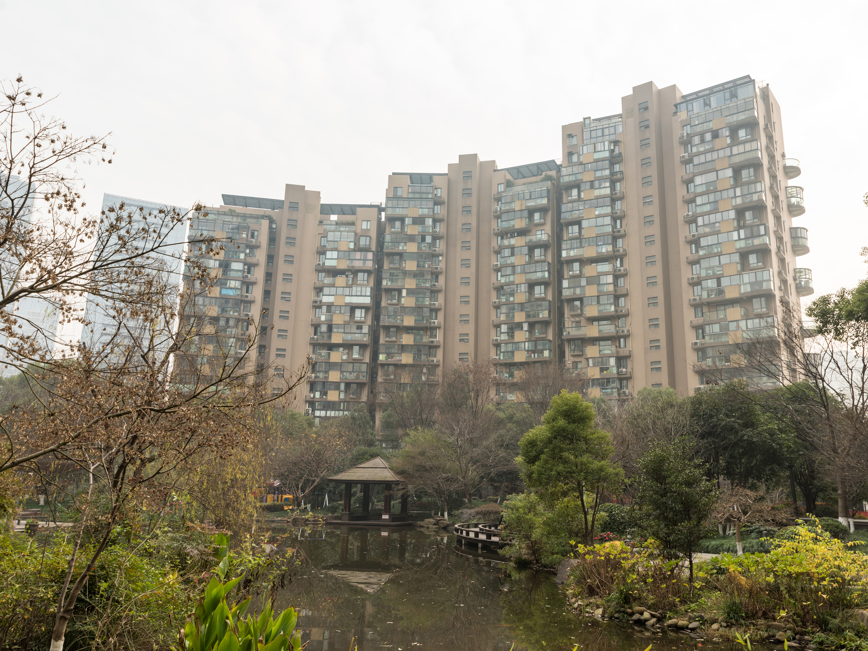 Linfeng Garden compound photo 20