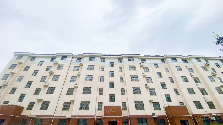 振兴佳苑外景图