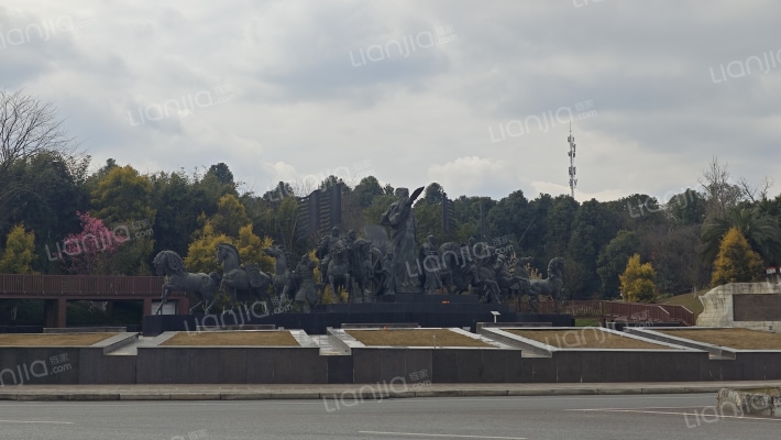 九天藏珑外景图