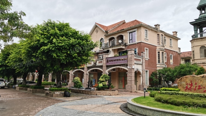 珠江东岸外景图