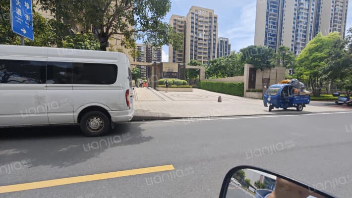 领南星河荣誉外景图