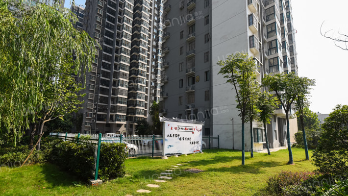 通和易居时代外景图