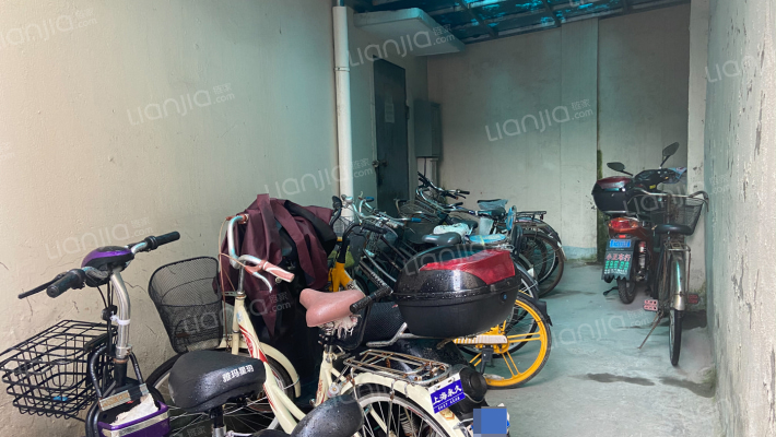 交通公寓外景图