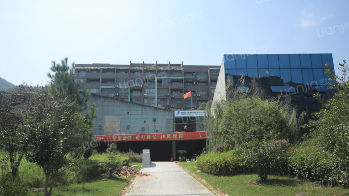 湾里区罗马假日外景图