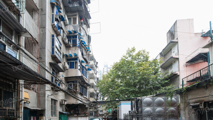 湖影公寓外景图