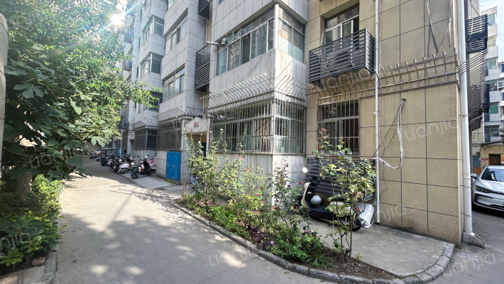 嘉园小区外景图