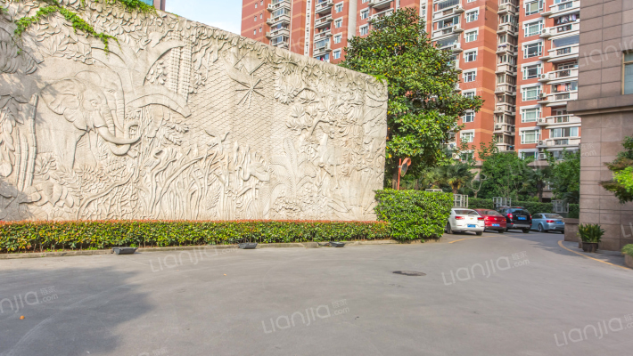 华敏世纪广场外景图