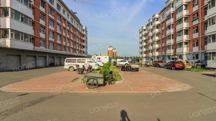 修正花园外景图