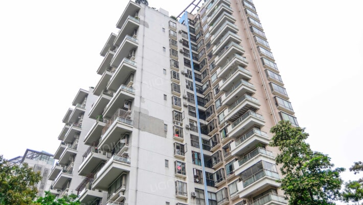 畔山翠谷居外景图