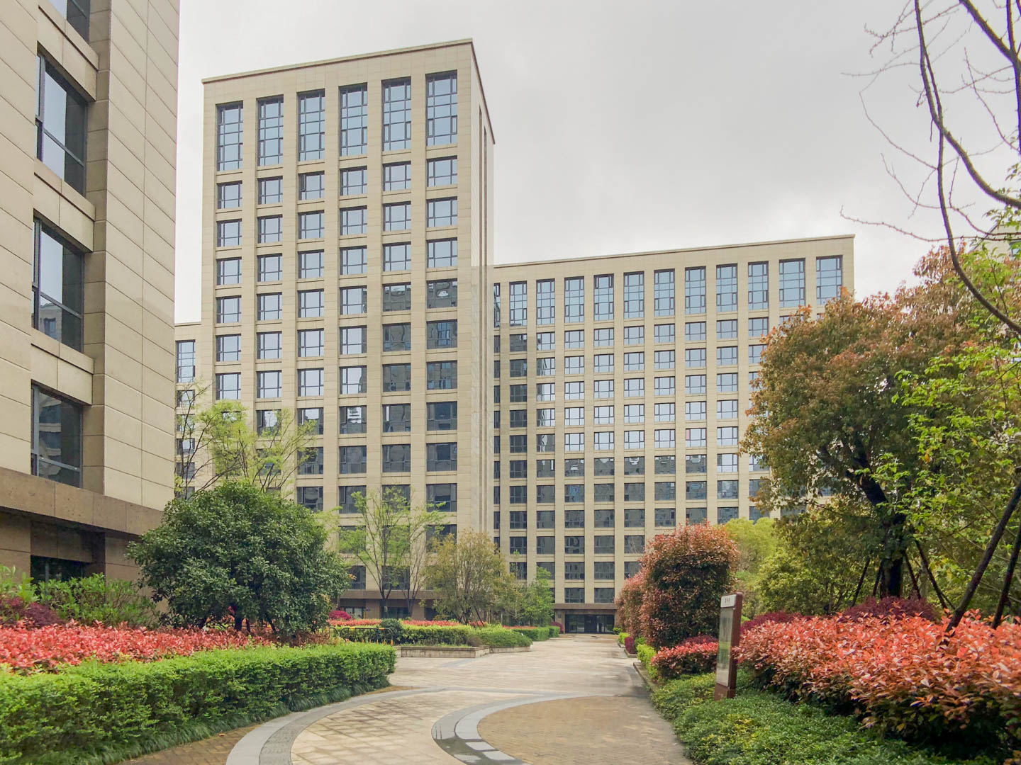 Shijia Mingzuo compound photo 2