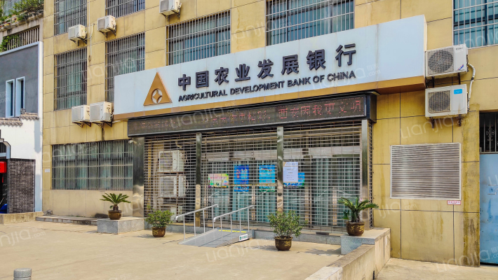 燃料公司职工住宅楼外景图