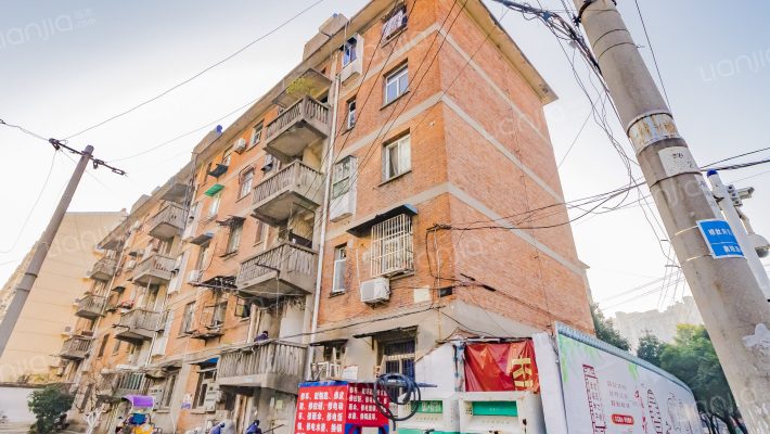 伞厂巷环卫宿舍外景图