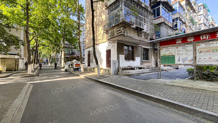 盘龙山社区龙浦街外景图