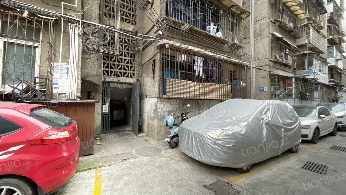 狮峰路55号外景图