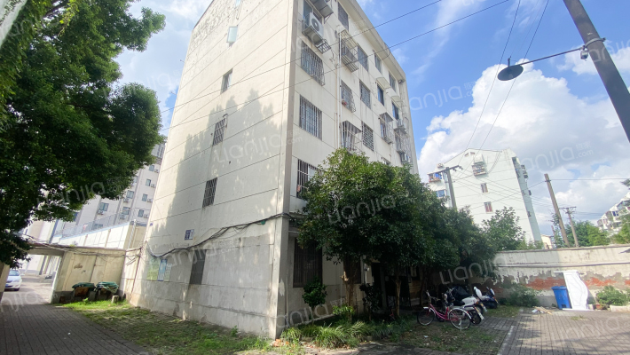 劳动路1118号外景图