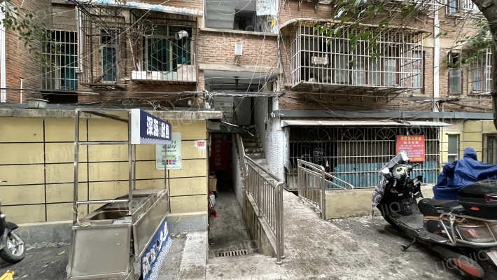 青年路127号外景图