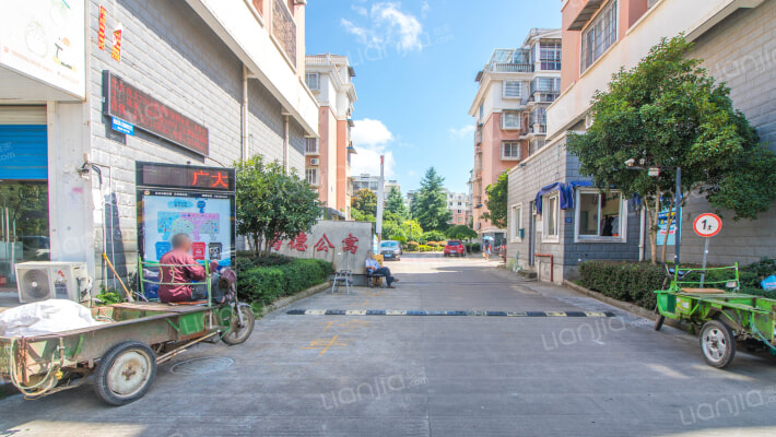 高德公寓外景图