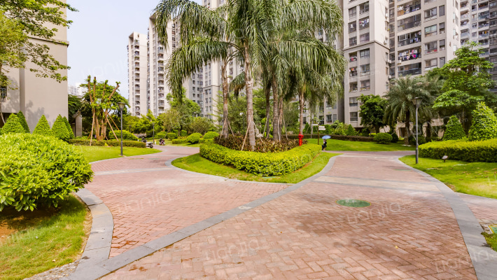 福晟钱隆城外景图