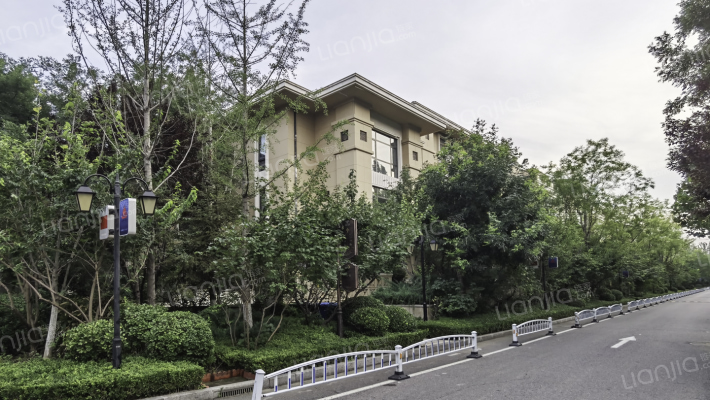 春晖园随园外景图