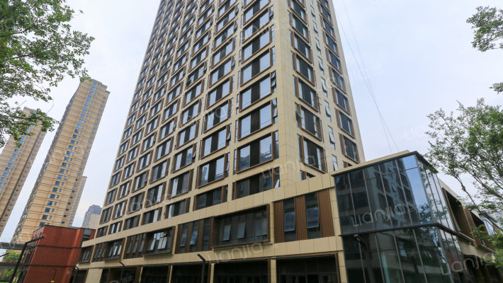 绿地左岸复式公馆外景图