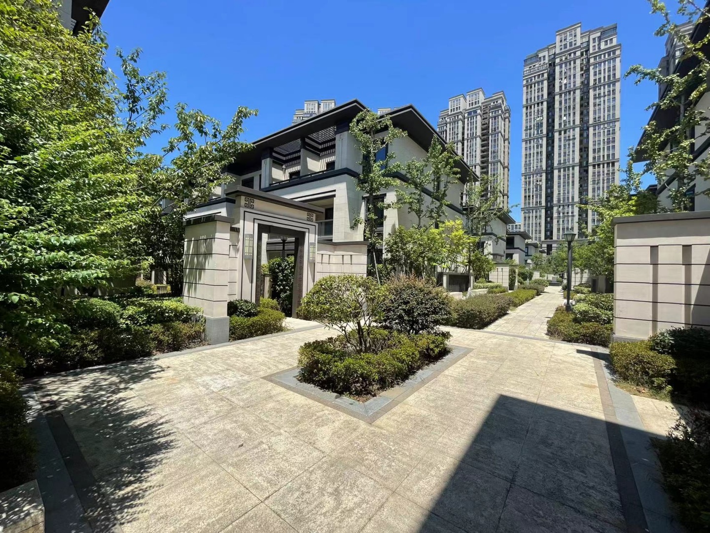 Glorious Villa  compound photo 6
