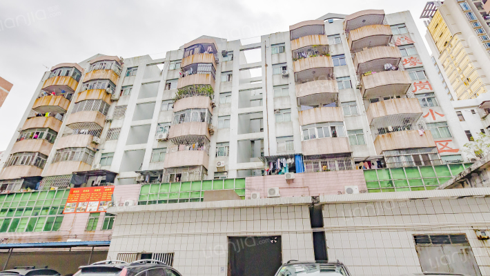 蚝岗小区外景图