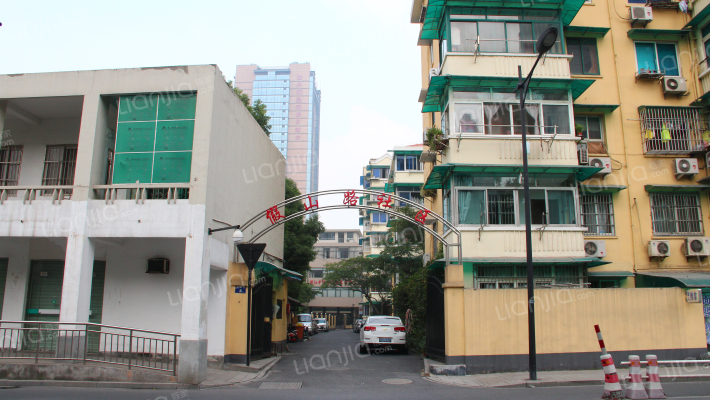 石灰坝8号外景图