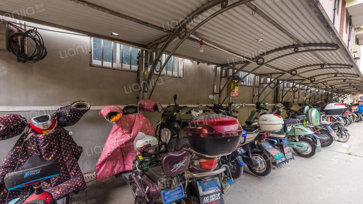 天华公寓外景图