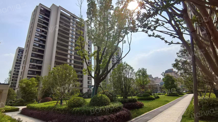 时代春语花庭外景图