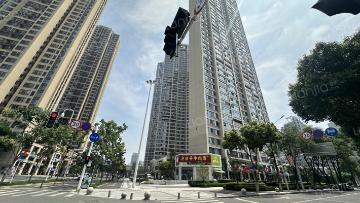 钰龙旭辉半岛和岸外景图