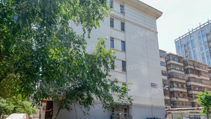 建国胡同外景图