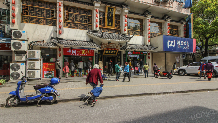 东盈公寓外景图