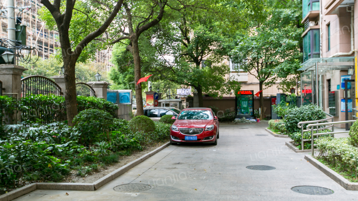 东都公寓外景图