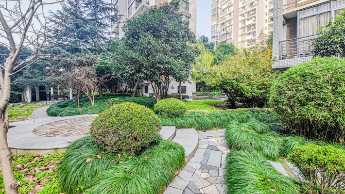 绿地名人坊外景图